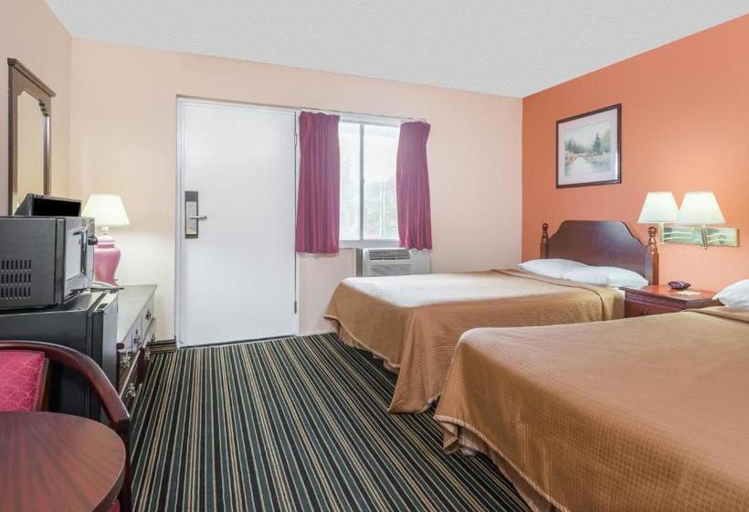 مُتل Days Inn By Wyndham Lenox Ma