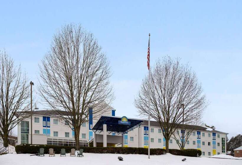 مُتل Days Inn By Wyndham Penn State
