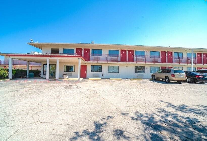 مُتل Days Inn By Wyndham Wichita Falls