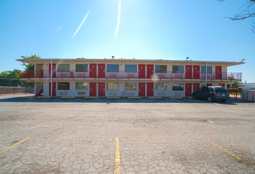 모텔 Hotel Wichita Falls - Maurine St.