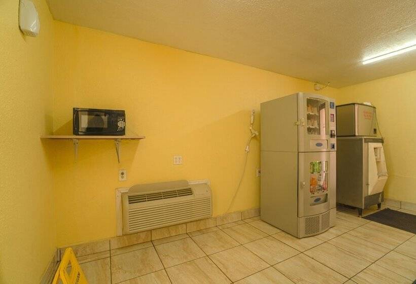 مُتل Days Inn By Wyndham Wichita Falls