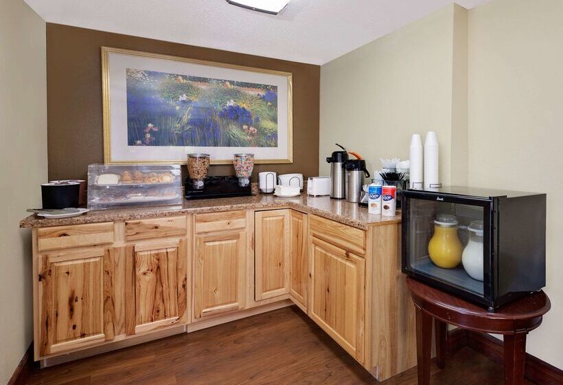 مُتل Knights Inn Bridgeport Frankenmuth