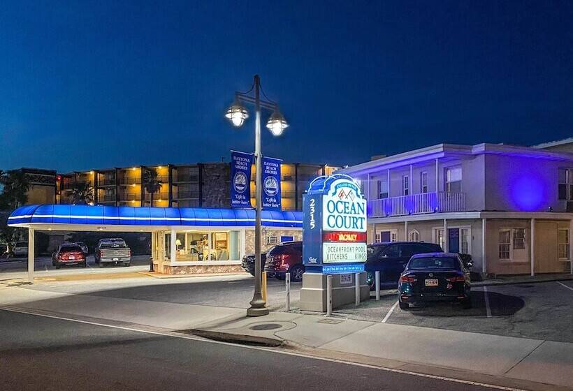 모텔 Ocean Court Beachfront