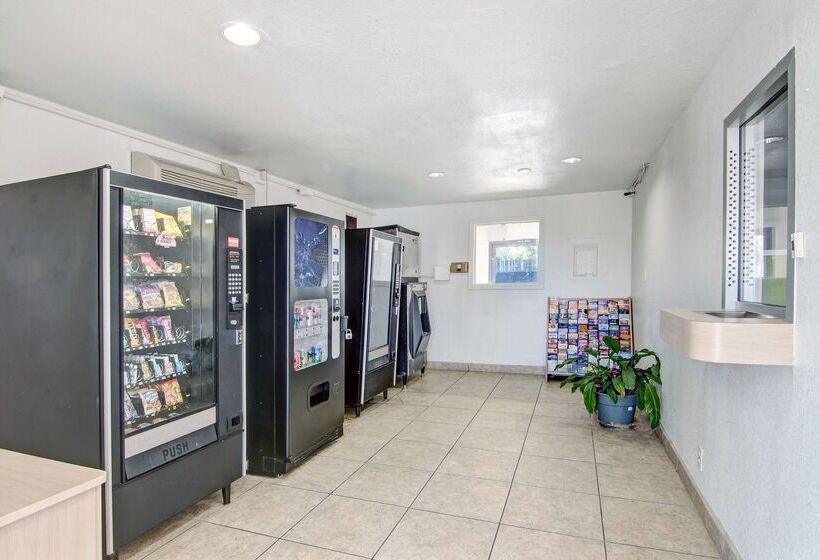 モーテル Studio 6 Grand Prairie, Tx