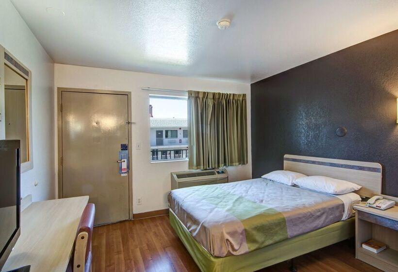 モーテル Studio 6 Grand Prairie, Tx