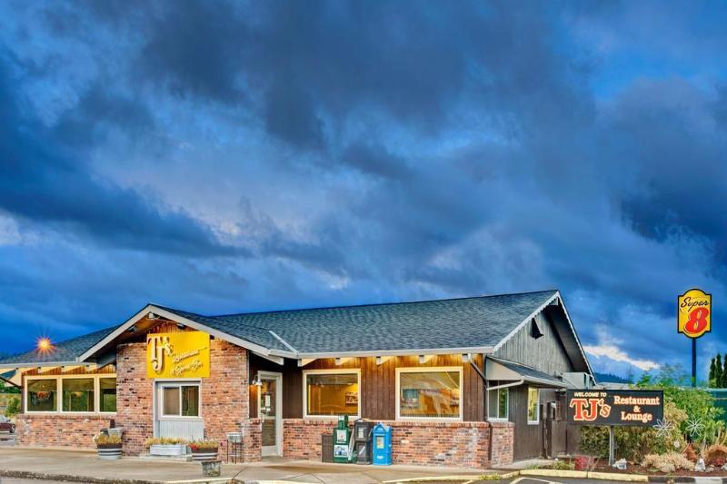 فندق على الطريق Super 8 Creswell South Eugene