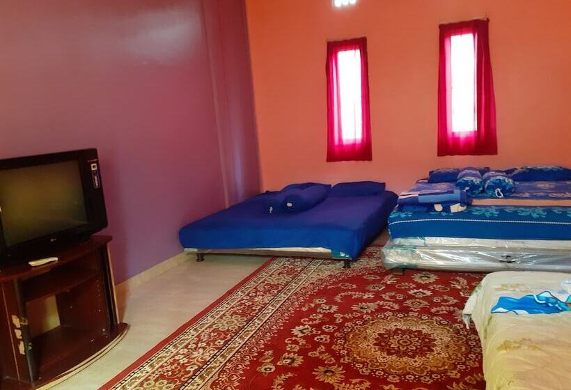 پانسیون Almira Homestay
