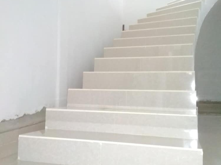 پانسیون Almira Homestay