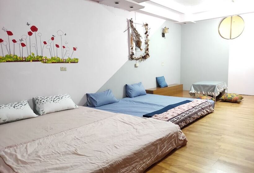 پانسیون Base Area