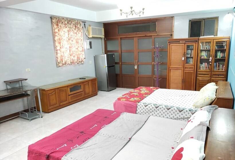 پانسیون Base Area