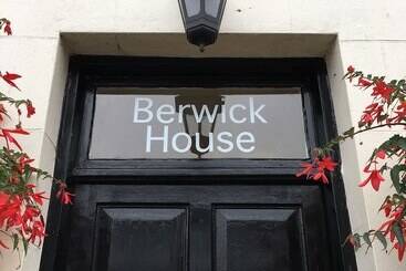 پانسیون Berwick House