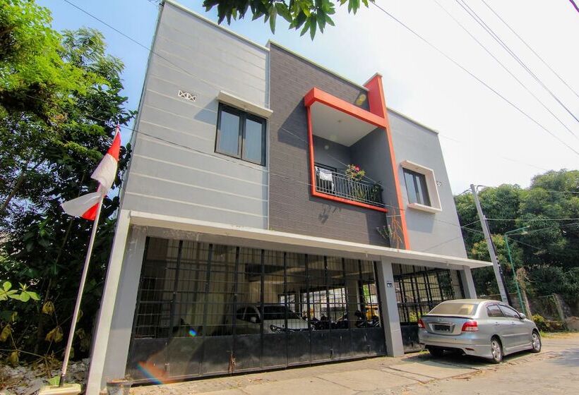 پانسیون JJ House Wahid Hasyim