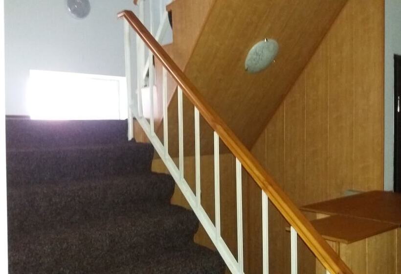 پانسیون Nursat Guest House