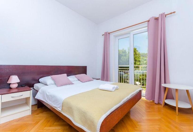 Apartments Zora
