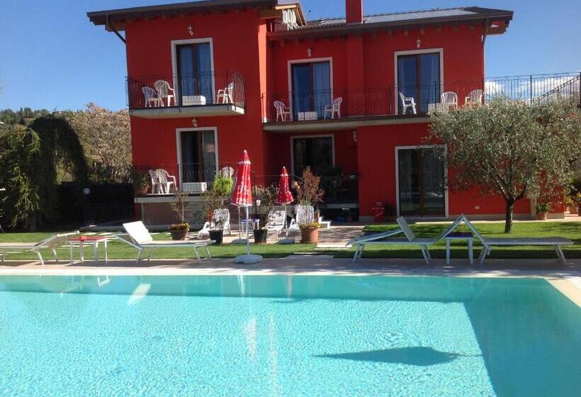 تختخواب و صبحانه G&g Bed&breakfast And Apartments