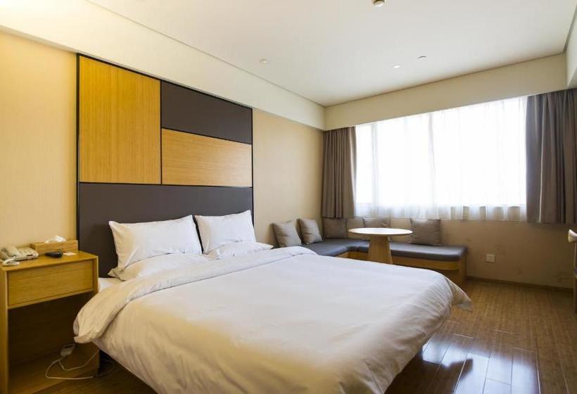 هتل Ji  Yantai Binhai Plaza