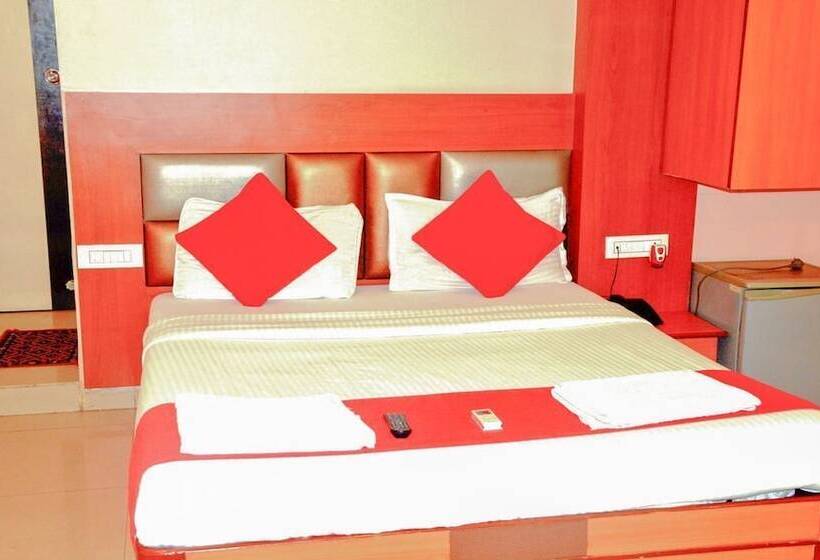 هتل Sarovar Grand