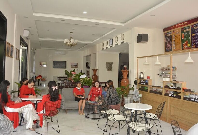 پانسیون Cherry Villa