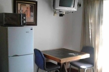 پانسیون Eleventh Avenue Guesthouse & Conferencing