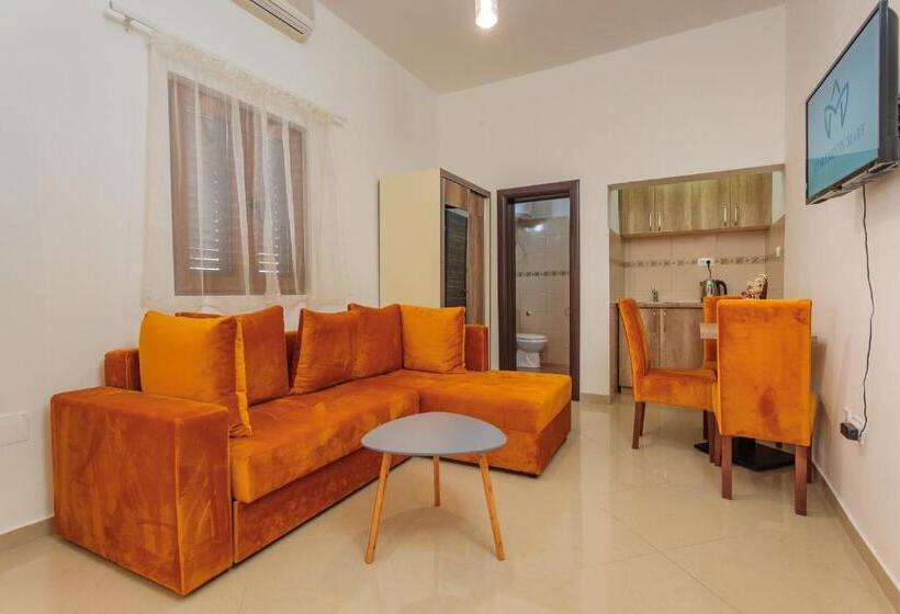 پانسیون Apartments Mary
