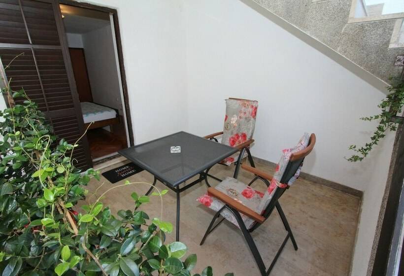 Apartment Albert