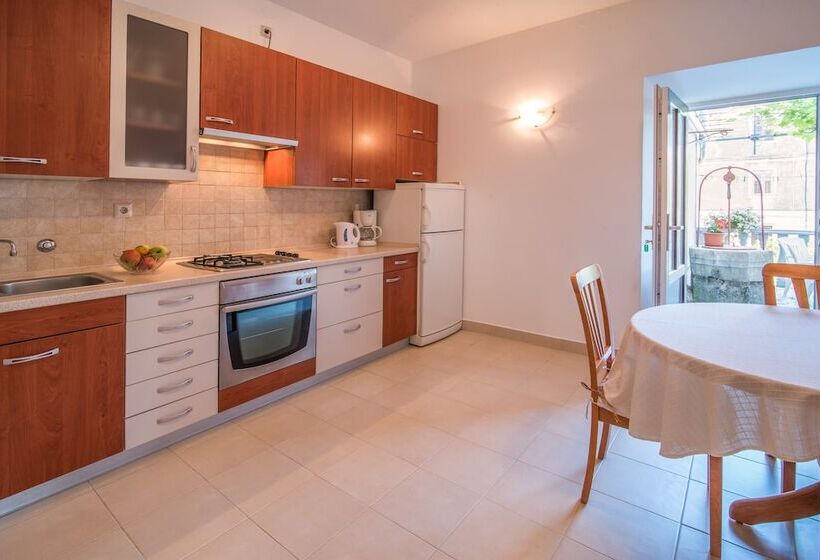 Apartment Ana 1