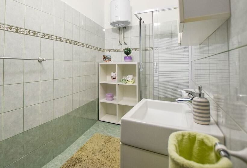 Apartment Danica