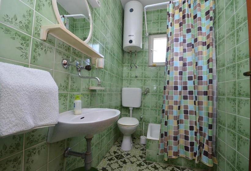 Apartment Frane