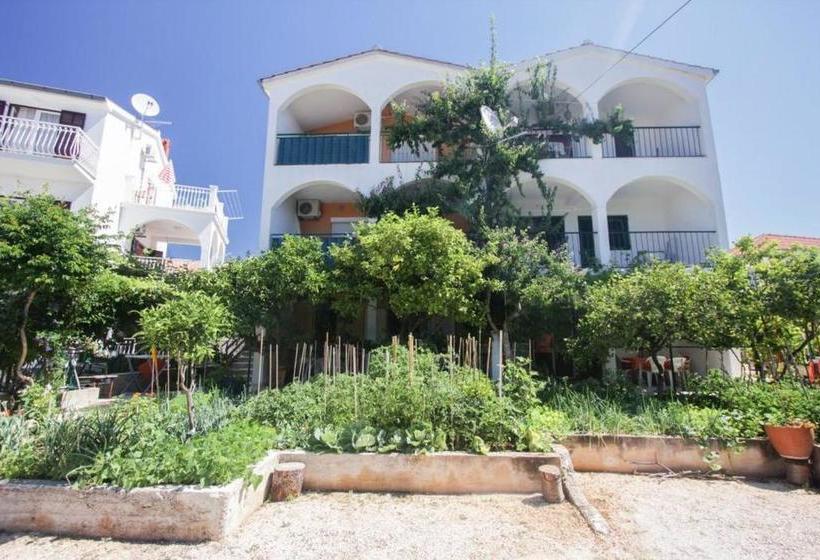 Apartments Plavica