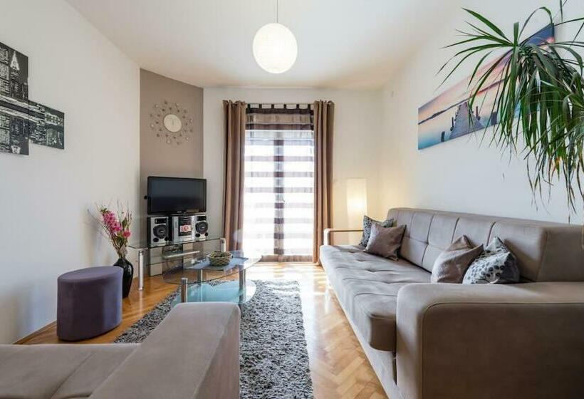 Apartmani Jelena