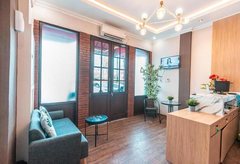 Hotel Oyo 2082 D  Teras