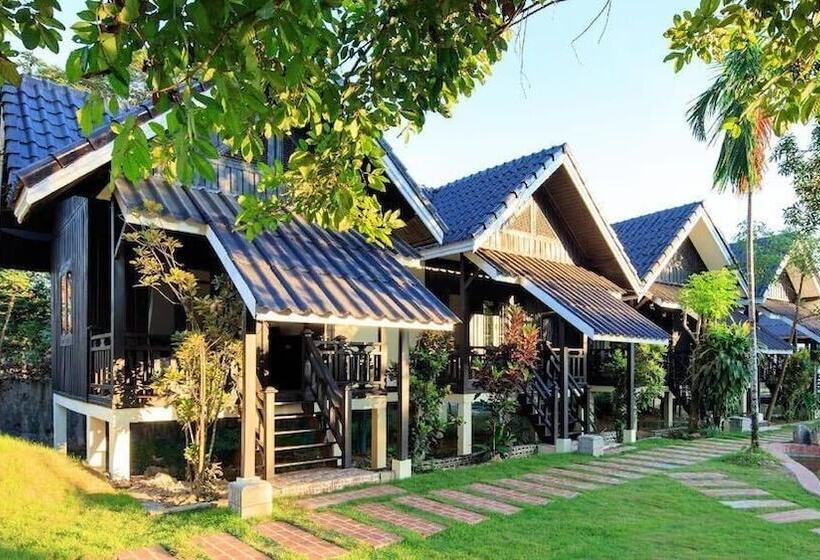 هتل Sansan Resort