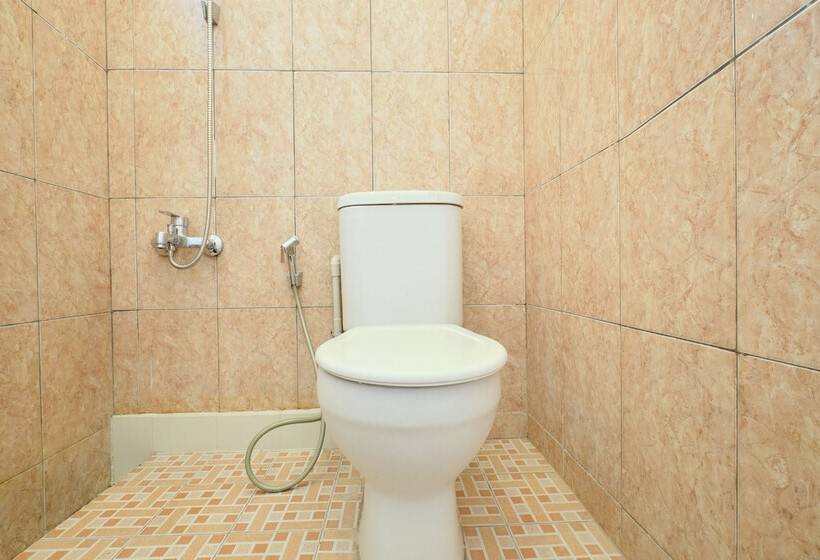 هتل Oyo 2519 Mayang Garini