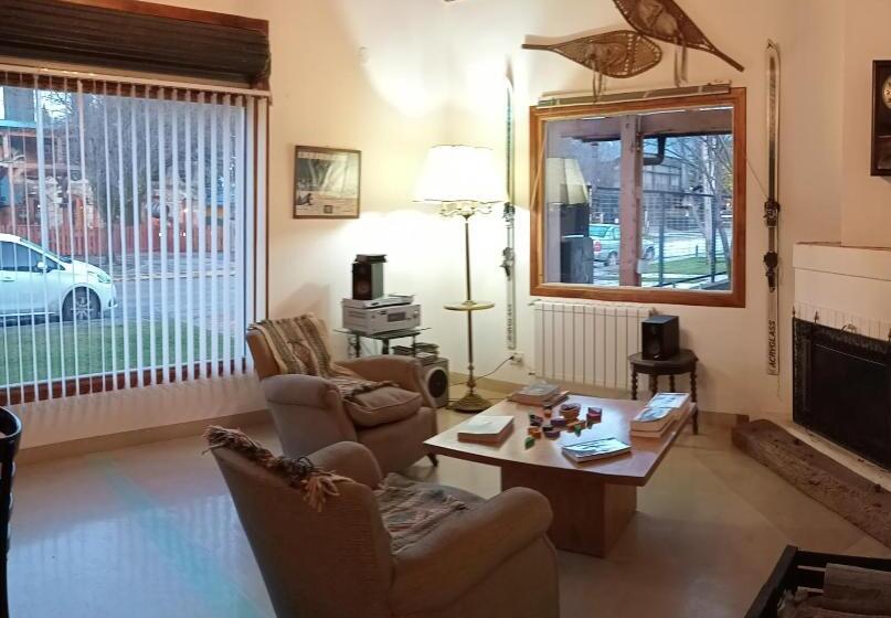هتل Las Tejuelas   B&b Patagónico