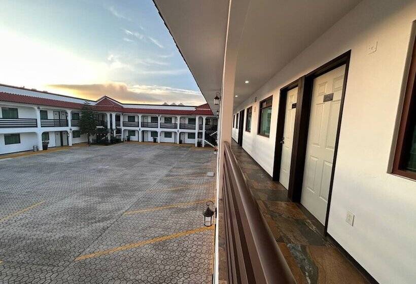 هتل Los Portales Chignahuapan