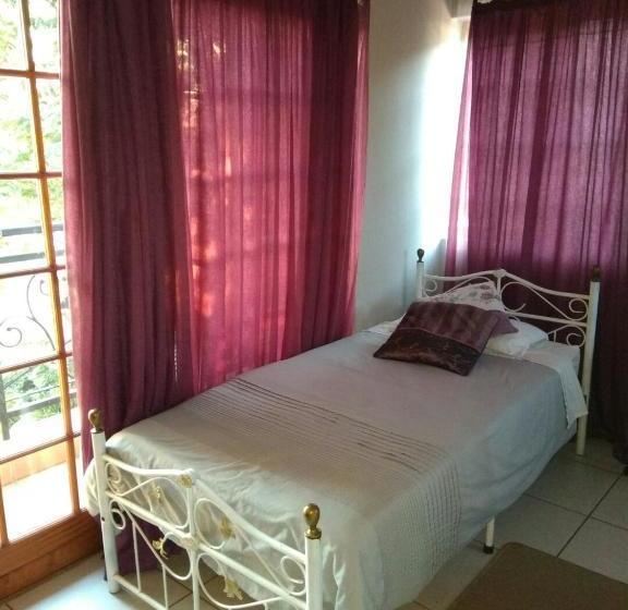 Aamiaismajoitus (B&B) Aan Die Voet Van Die Magalies