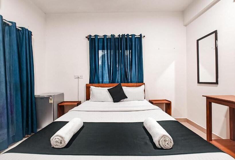 هتل Vibes Inn