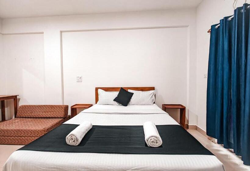 هتل Vibes Inn