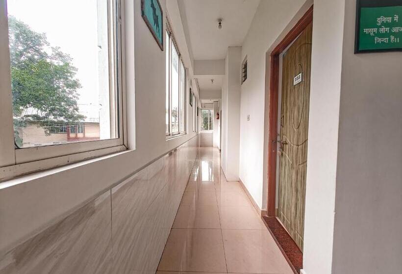 هتل Vibes Inn