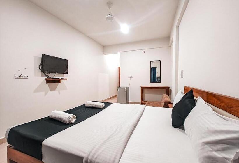 هتل Vibes Inn