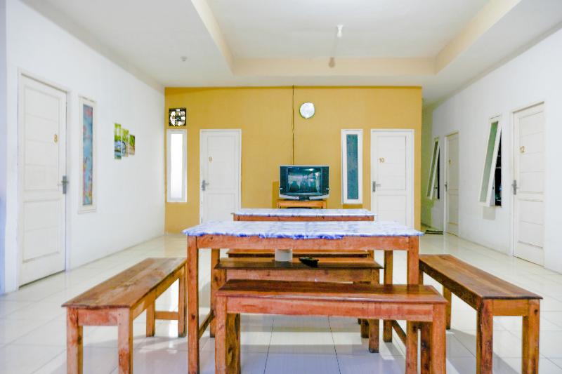 בית מלון כפרי Spot On 2417 Melati Residence