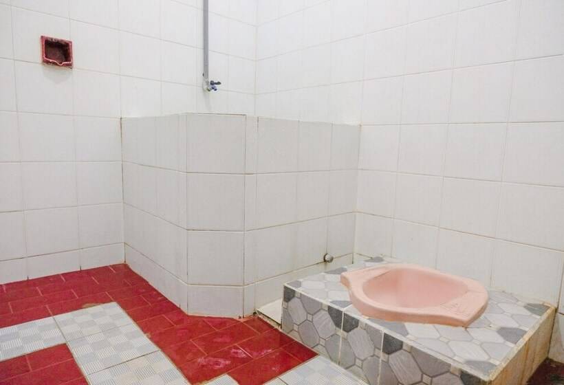 בית מלון כפרי Spot On 2417 Melati Residence