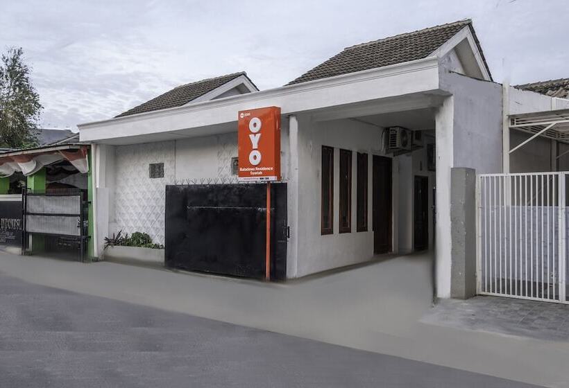 هتل Oyo 2391 Baladewa Residence Syariah