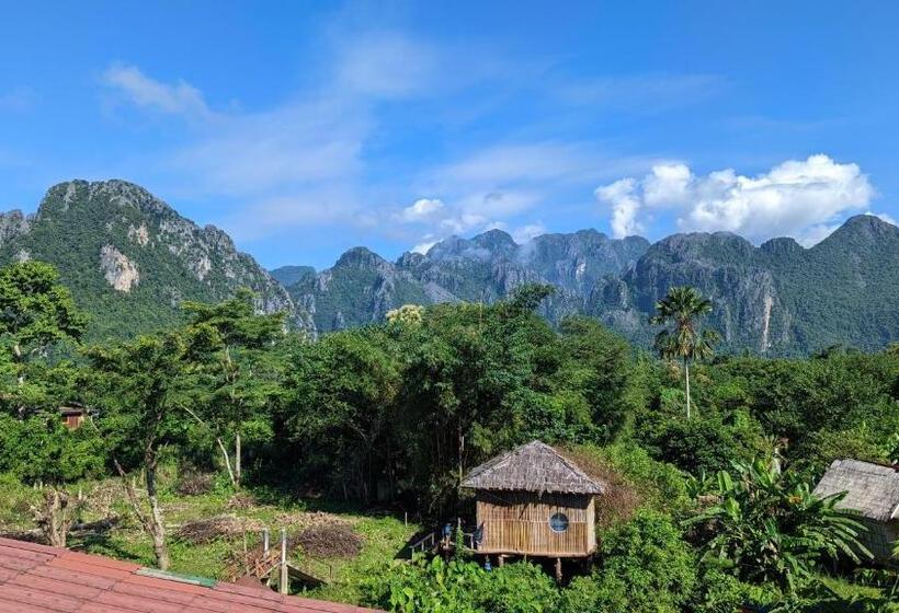 هتل Vang Vieng Camellia