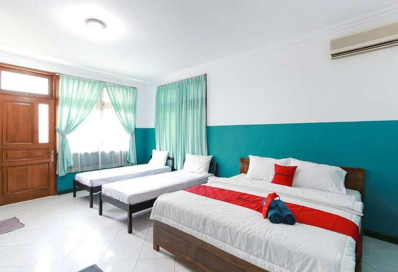 پانسیون Reddoorz Syariah Near Alun Alun Magelang Bayeman