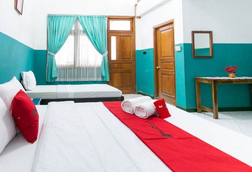پانسیون Reddoorz Syariah Near Alun Alun Magelang Bayeman