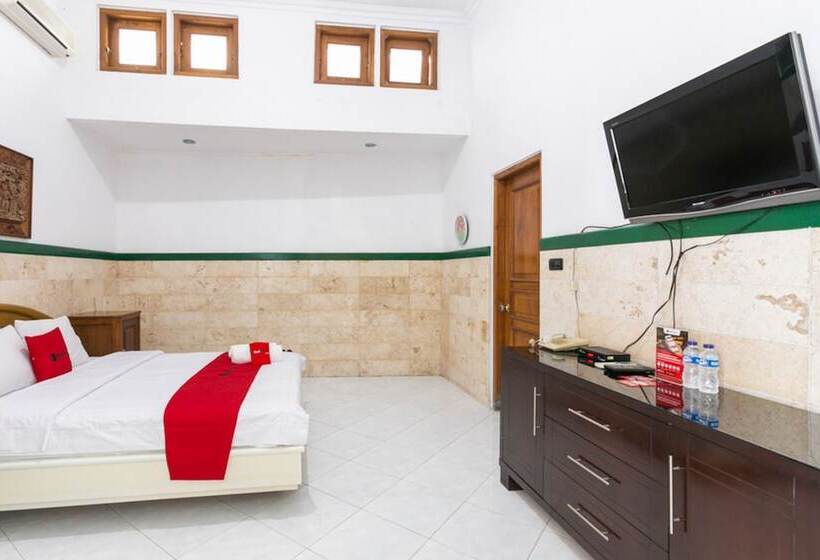 پانسیون Reddoorz Syariah Near Alun Alun Magelang Bayeman
