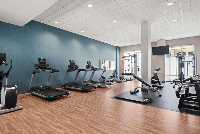 هتل Hampton Inn & Suites By Hilton Kelowna Airport