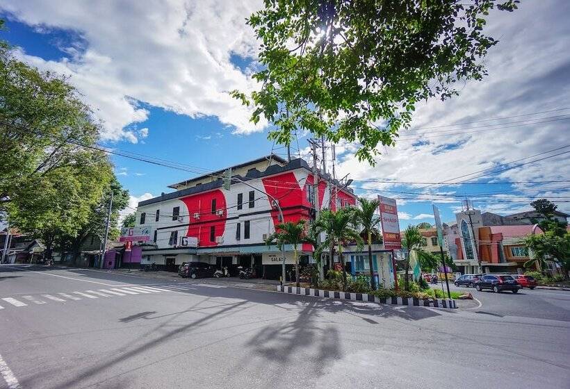 هتل Oyo 2217 Galaxy