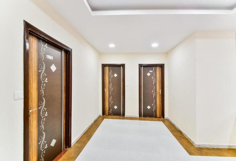 فندق Oyo 61373  Paradise